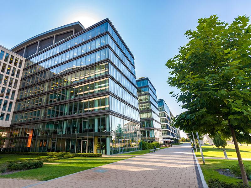 commercial pressure washing