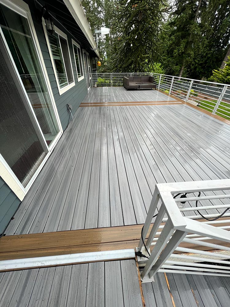 Deck and driveway cleaning in bellevue wa